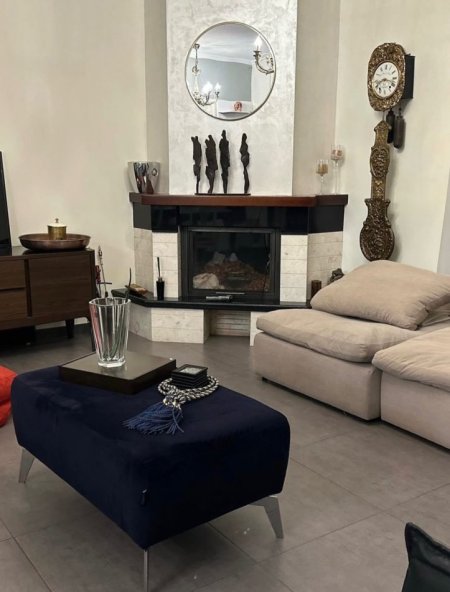 Tirane, shitet apartament 2+1+Ballkon Kati 3, 154 m² (Kopshti botanik)