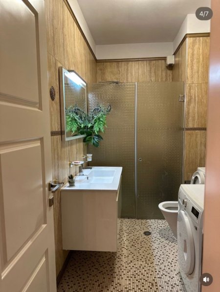 Tirane, shitet apartament 2+1+Ballkon Kati 3, 154 m² (Kopshti botanik)