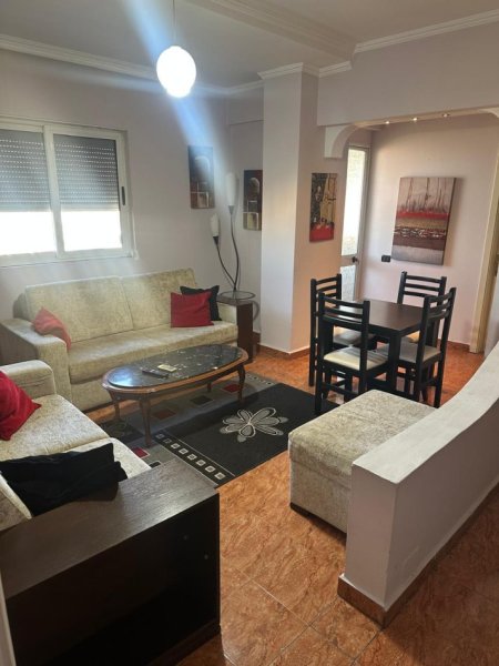 Tirane, jepet me qera apartament 2+1+Ballkon Kati 7, 85 m² 500 € 