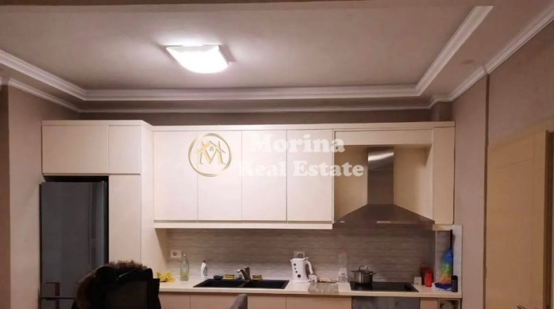 Tirane, jepet me qera apartament 1+1 Kati 2, 67 m² 450 € (Rruga Idriz Dollaku)