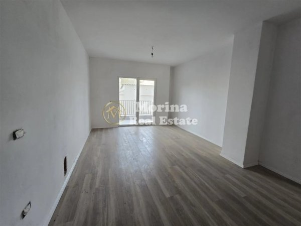 Tirane, shitet apartament 1+1 Kati 1, 73 m² 126.000 € (Laprake)
