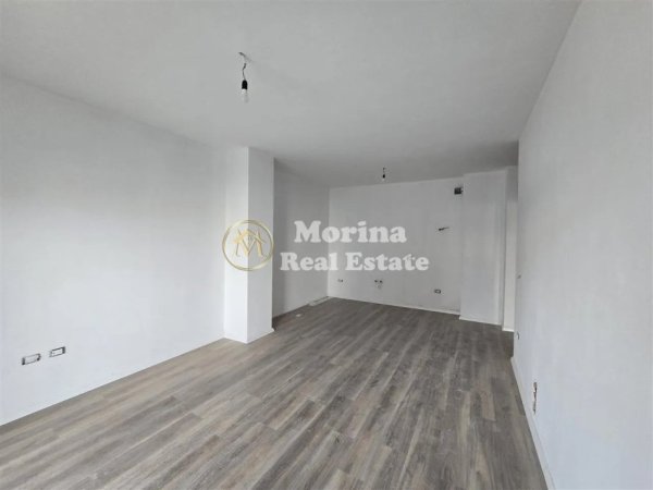 Tirane, shitet apartament 1+1 Kati 1, 73 m² 126.000 € (Laprake)