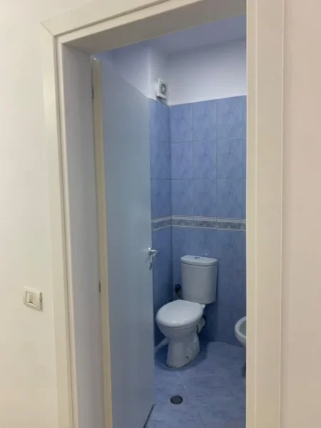 Tirane, shitet apartament 2+1+Ballkon Kati 3, 77 m² (Rruga loni ligori)