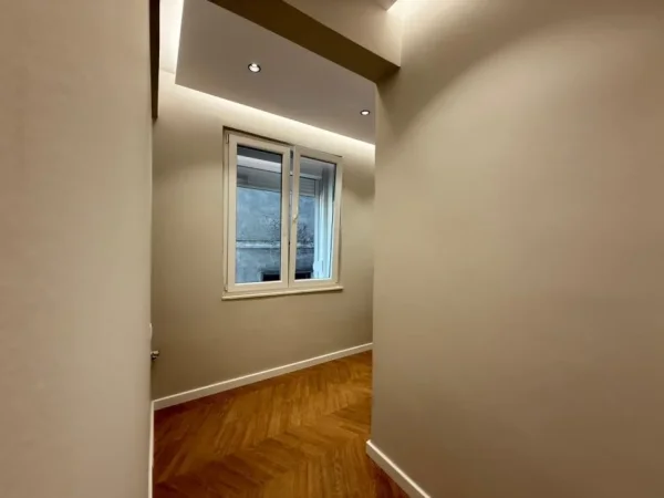 Tirane, shitet apartament 2+1 Kati 4, 90 m² 249.001 € (Rruga myslym shyri)