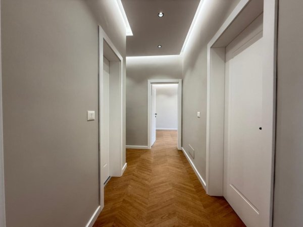 Tirane, shitet apartament 2+1 Kati 4, 90 m² 249.001 € (Rruga myslym shyri)