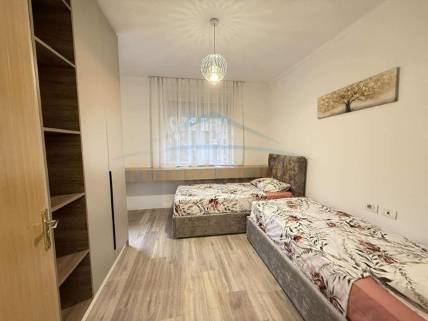 Tirane, shes apartament 2+1+Ballkon Kati 1, 103 m² 173.000 €