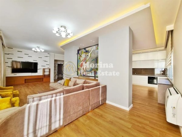 Tirane, jepet me qera shtepi 4+1 Kati 2, 210 m² 1.300 € (Komuna e Parisit)