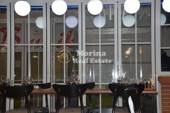 Tirane, jepet me qera ambjent biznesi Kati 0, 157 m² 2.000 € (Rruga e Durresit)