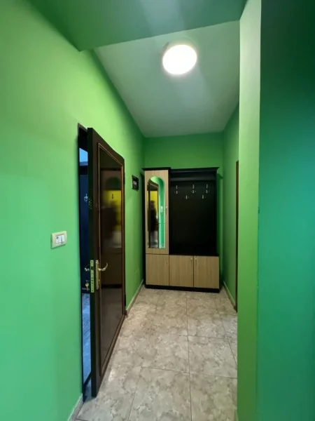 Tirane, jepet me qera apartament 1+1+Ballkon Kati 7, 63 m² 500 € 