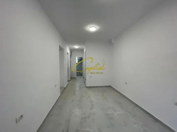 Tirane, jepet me qera ambjent biznesi Kati 0, 70 m² 800 € (STADIUMI DINAMO)