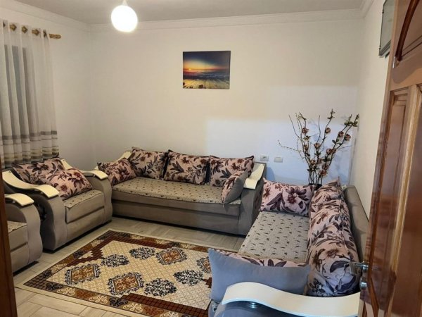 Tirane, jepet me qera apartament 2+1 Kati 1, 90 m² 400 € (ASTIR)