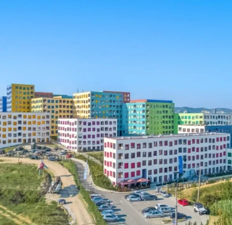 Ali Dem (Kontakti ) - Shitet 4+2+4 me 2 Ballkone Kati 0, 200 m²