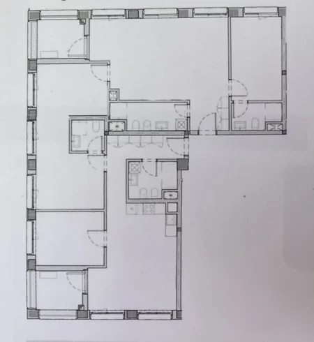Ali Dem (Kontakti ) - Shitet 4+2+4 me 2 Ballkone Kati 0, 200 m²
