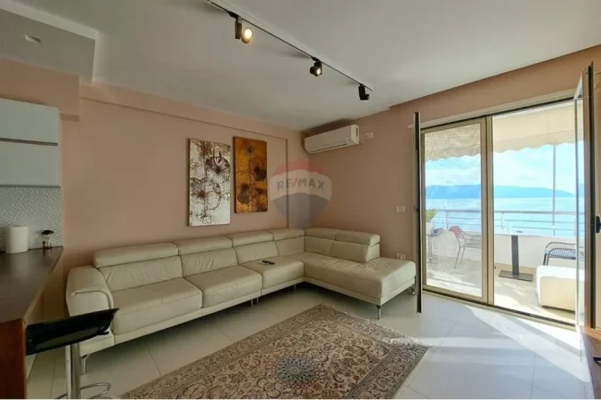 Vlore - Lungomare, shitet apartament 2+1 Kati 9, 96 m² 260.000 € (Lungo Mare, Vlorë)