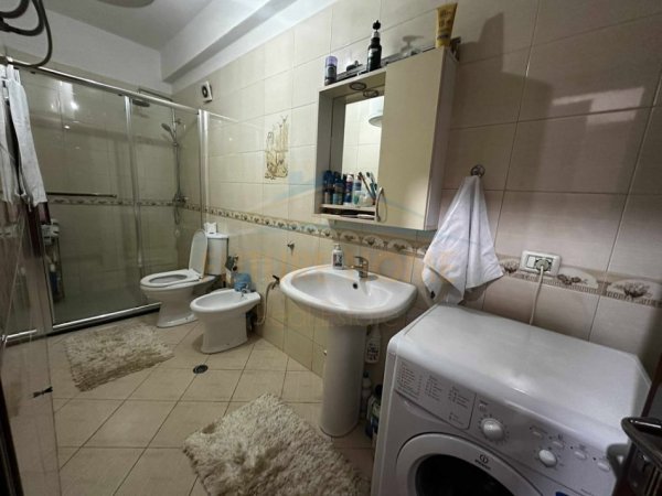 Tirane, shes apartament 2+1+Ballkon Kati 7, 108 m² 165.000 €