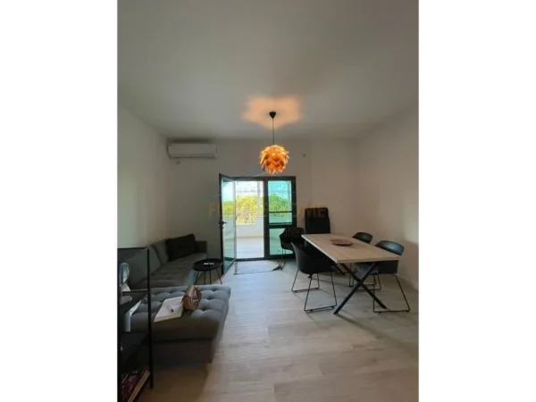 Durres, shitet apartament 2+1+Ballkon Kati 4, 75 m² 150.000 € 