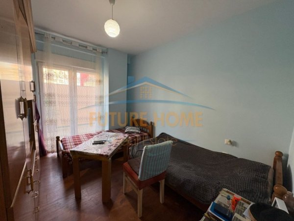Tirane, shitet apartament 2+1+Ballkon Kati 1, 125 m² 185.000 €