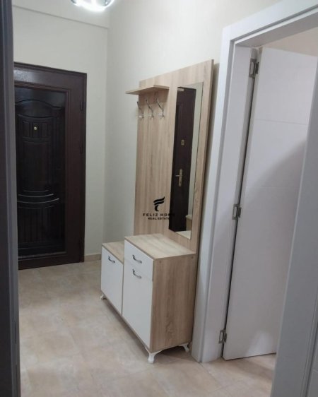 Tirane, jepet me qera apartament 1+1+Ballkon Kati 4, 60 m² 500 € (komuna e parisit)