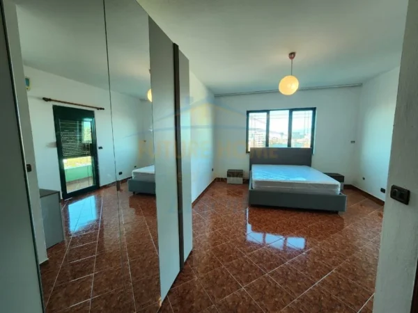 Tirane, jepet me qera apartament 2+1 Kati 1, 239 m² 600 € (Misto Mame)
