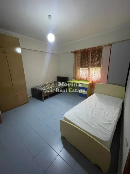 Tirane, jepet me qera shtepi 2+1 Kati 1, 70 m² 400 € (Rruga e Elbasanit)