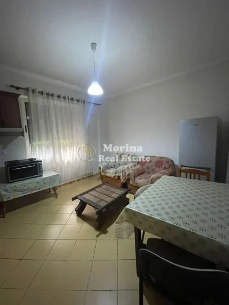 Tirane, jepet me qera shtepi 2+1 Kati 1, 70 m² 400 € (Rruga e Elbasanit)