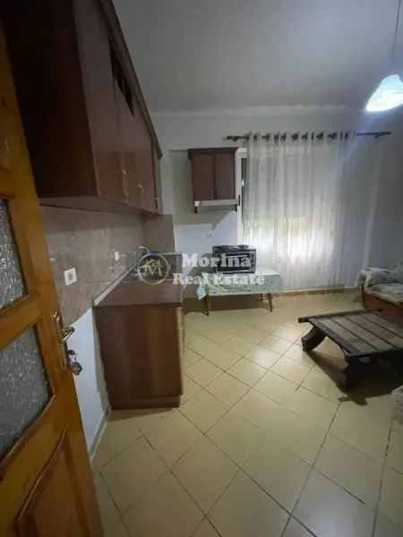 Tirane, jepet me qera shtepi 2+1 Kati 1, 70 m² 400 € (Rruga e Elbasanit)