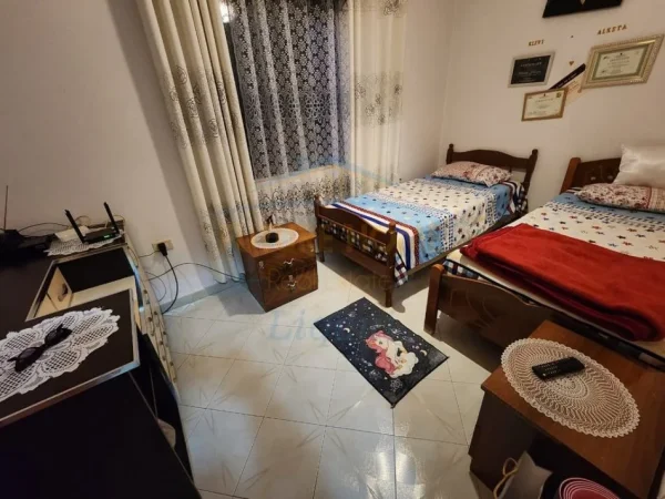 Tirane, jepet me qera apartament 2+1 Kati 2, 110 m² 500 € (Siri kodra)