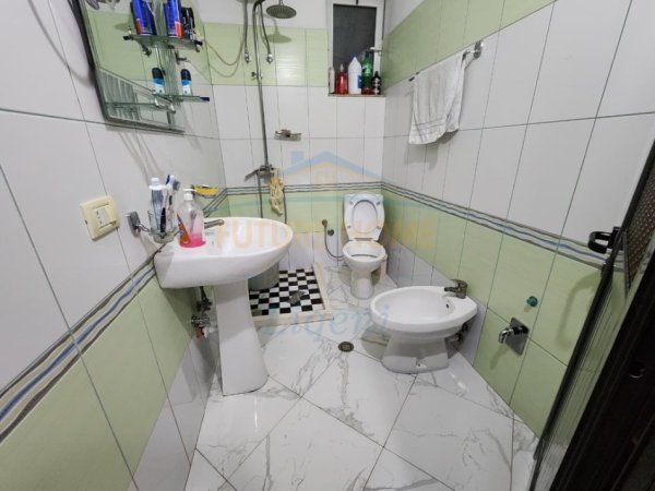 Tirane, jepet me qera apartament 2+1 Kati 2, 110 m² 500 € (Siri kodra)
