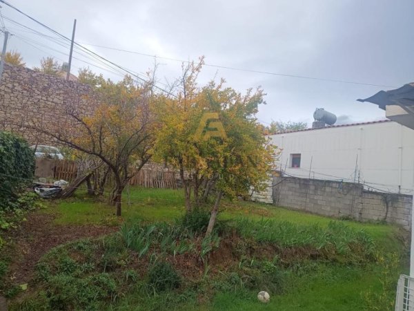 Tirane, shitet shtepi 1 Katshe , 105 m² 330.000 € (Shkoze)