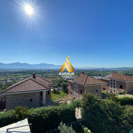 Tirane, shitet apartament 1+1+Ballkon Kati 2, 500 m² 487.500 € (preze)