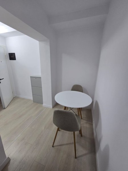Tirane, jepet me qera garsonier Kati 2, 36 m² 550 € (QENDER)