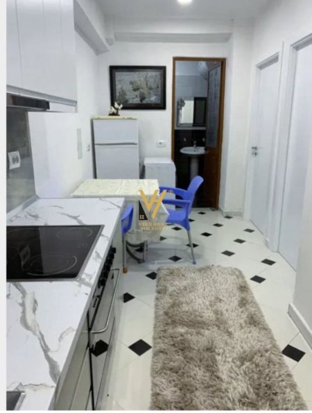 Tirane, jepet me qera apartament 1+1+Ballkon Kati 1, 60 m² 400 € (5 MAJI)