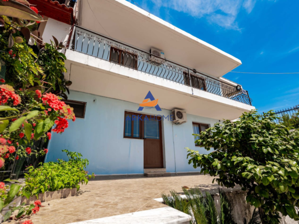 Sarande, jepet me qera Vile 2 Katshe Kati 2, 260 m² 12.000 € 