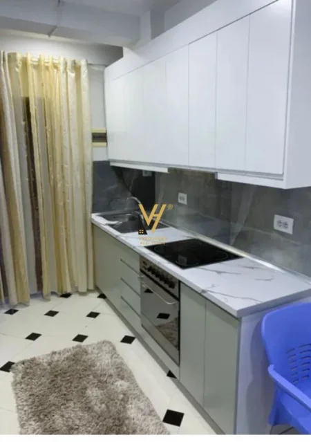 Tirane, jepet me qera apartament 1+1+Ballkon Kati 1, 60 m² 400 € (5 MAJI)