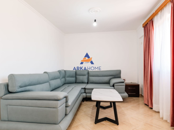 Sarande, jepet me qera Vile 2 Katshe Kati 2, 260 m² 12.000 € 