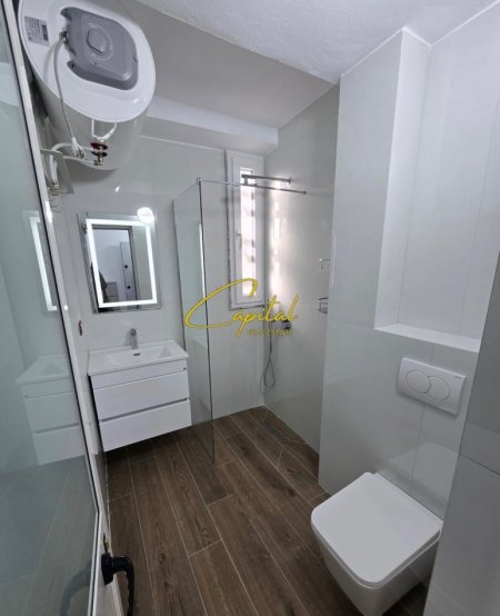 Tirane, jepet me qera garsonier 1+1 Kati 2, 34 m² 500 € (QENDER)