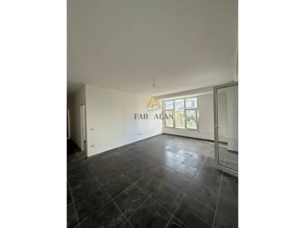 Tirane, shitet apartament 2+1 Kati 3, 93 m² 238.000 € (Liqeni i Thate)