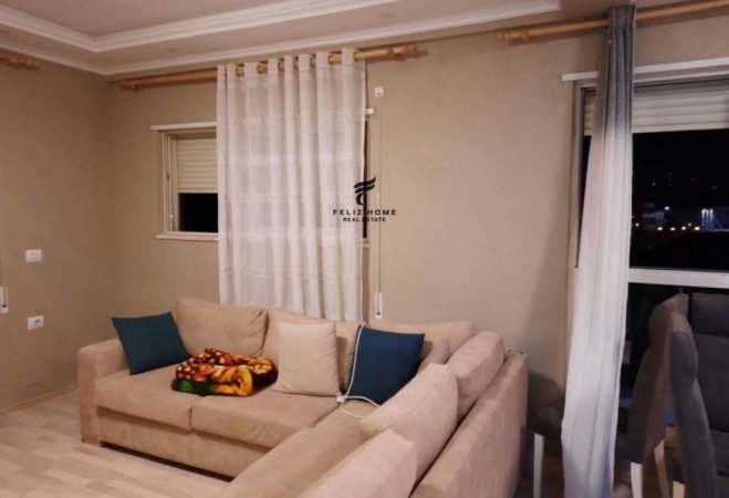 Tirane, jepet me qera apartament 1+1 Kati 2, 67 m² 450 € (ALI DEMI)