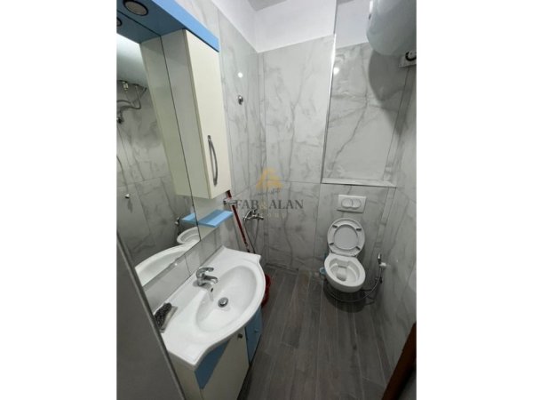 Tirane, jepet me qera garsonier Kati 3, 45 m² 500 € (Qender)