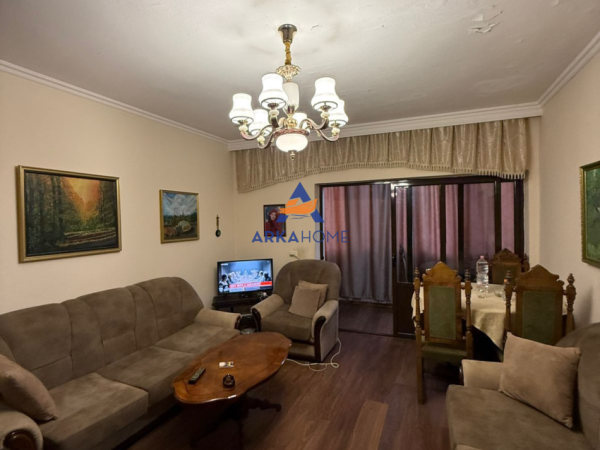 Tirane, shitet apartament 1+1+Ballkon Kati 2, 85 m² 160.000 €