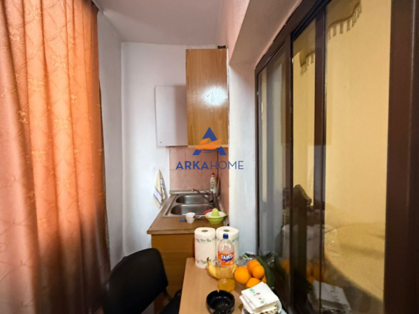 Tirane, shitet apartament 1+1+Ballkon Kati 2, 85 m² 160.000 €