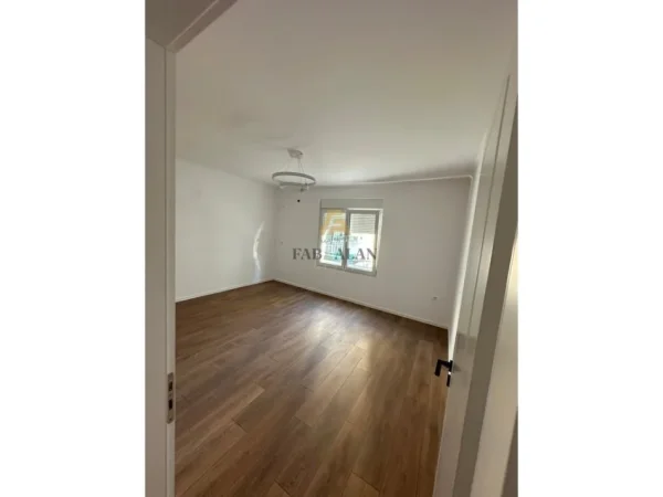 Tirane, shitet apartament 1+1 Kati 4, 52 m² 95.000 € (Kongresi i Manastirit)