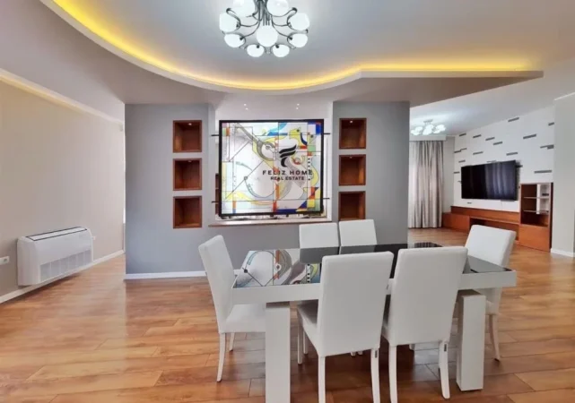 Tirane, jepet me qera apartament 4+1 Kati 2, 210 m² 1.300 € (KOMUNA E PARISIT)