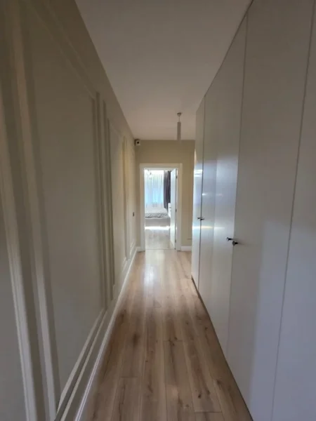 Tirane, shitet apartament 2+1+Ballkon Kati 1, 113 m² 452.000 € (Komuna Parisit)