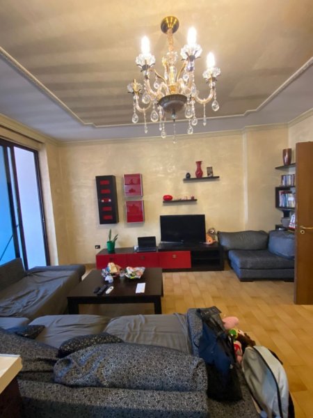 Durres, jepet me qera apartament 2+1+Ballkon Kati 11, 104 m² 600 € (Rruga Panorama)