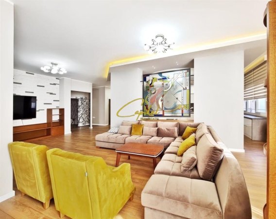 Tirane, jepet me qera apartament 4+1 Kati 2, 210 m² 1.300 € (KOMUNA E PARISIT)