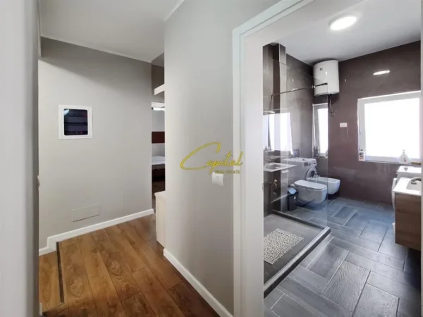 Tirane, jepet me qera apartament 4+1 Kati 2, 210 m² 1.300 € (KOMUNA E PARISIT)