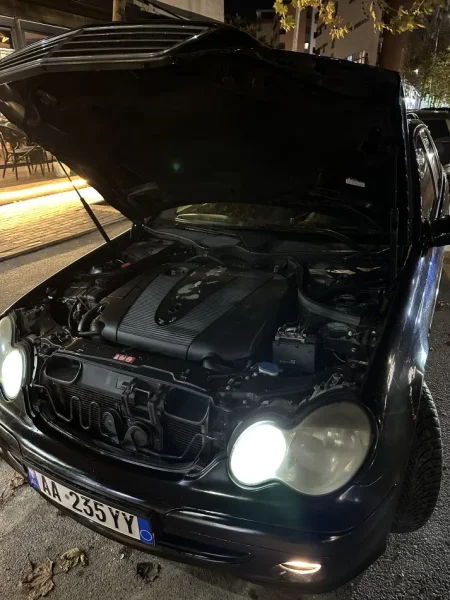 Tirane, shes Nafte, e zeze 3.300€