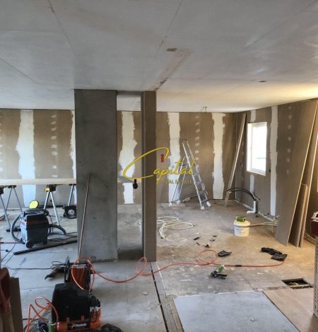 Tirane, jepet me qera dyqan Kati 0, 35 m² 350 € (RRUGA BARDHYL)