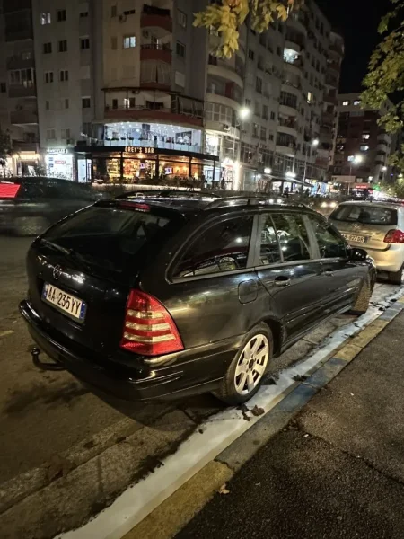 Tirane, shes Nafte, e zeze 3.300€